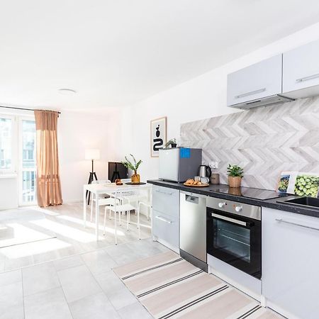 Superapart Jana Pawla II 18 Warszawa Exteriör bild