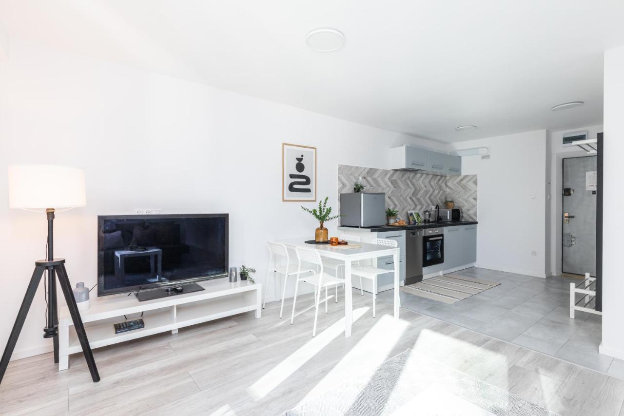 Superapart Jana Pawla II 18 Warszawa Exteriör bild